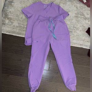 Women’s figs scrub set